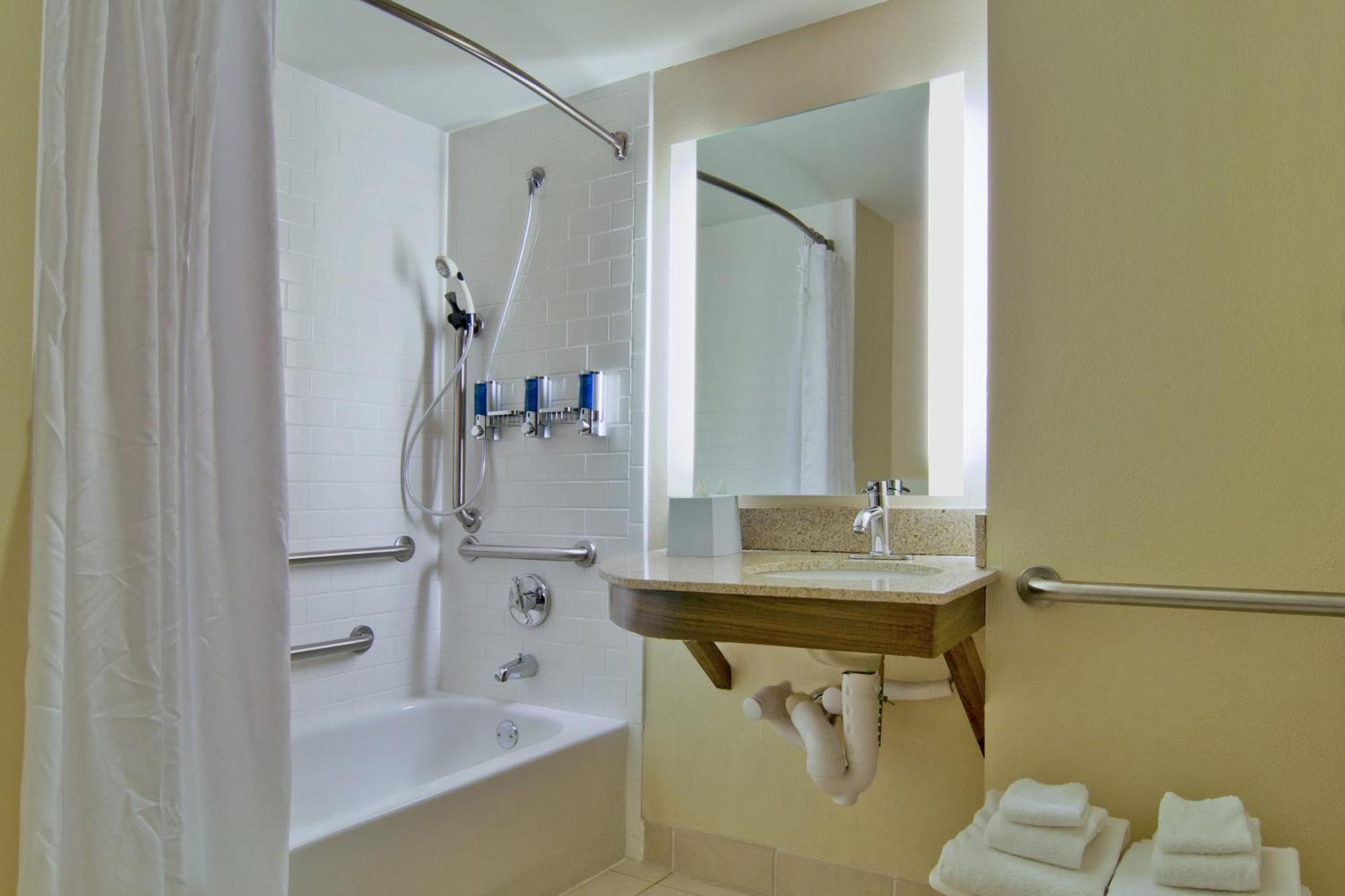 Four Points By Sheraton Nashville Airport Exterior photo