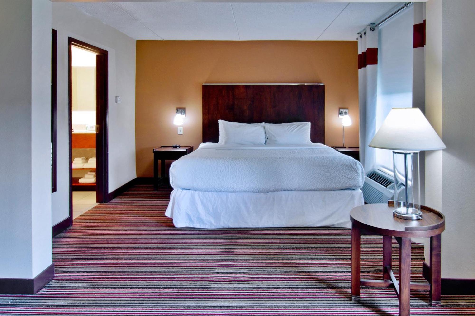 Four Points By Sheraton Nashville Airport Exterior photo